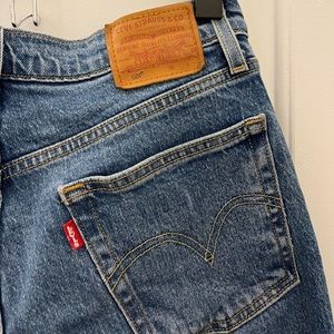 Levi’s Cropped 501 Jeans